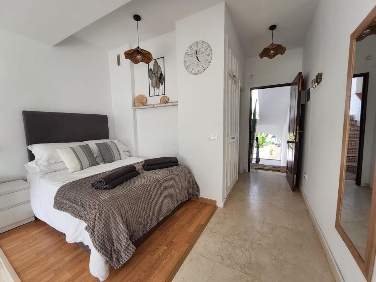 Tranquility Studio Apartment Malaga Bagian luar foto