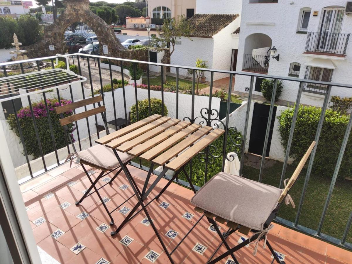 Tranquility Studio Apartment Malaga Bagian luar foto